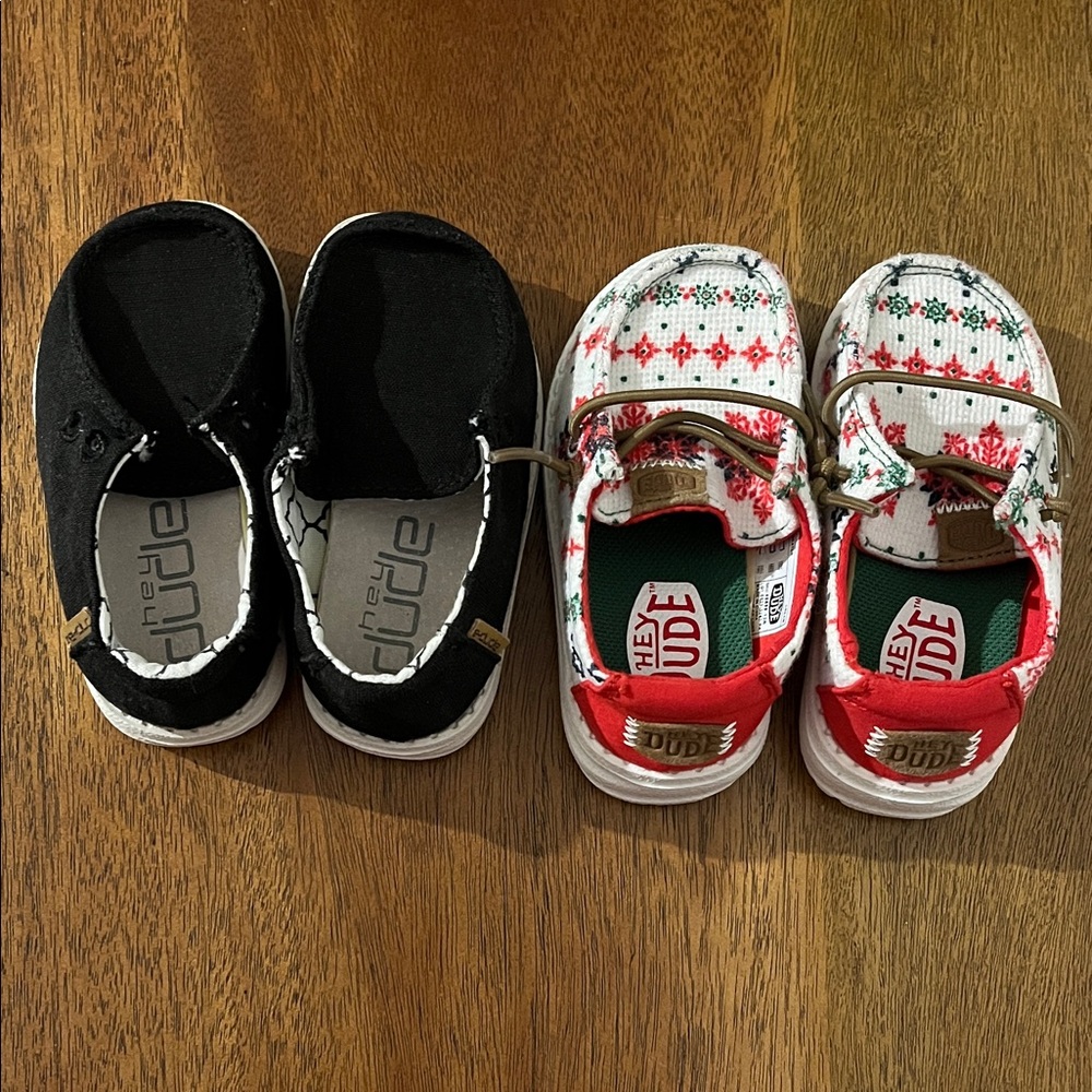 Hey Dude Toddler Shoes - size 5
